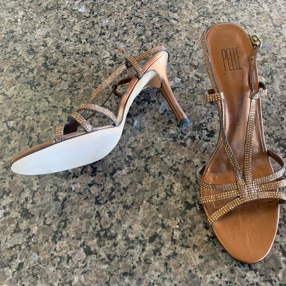 Pelle Moda crystal strap sandals with a 4” heel, size 10M - Picture 3 of 4
